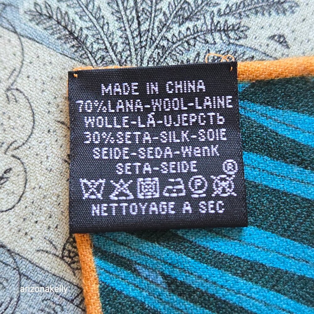 Wool/Silk Scarf With Hand-Rolled Edges Animal Nature Print - Picture 9 of 11